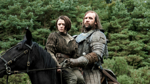 Arya (Maisie Williams) continues her journey with The Hound (Rory McCann).