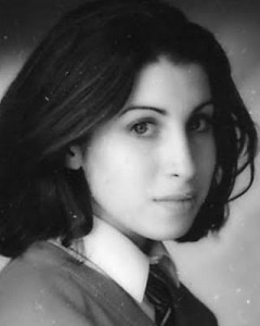 Amy-rare-pictures-amy-winehouse-29335039-320-400