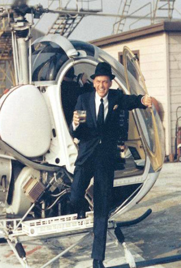 Frank-Sinatra-Helicopter-Drink-450x511