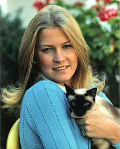 Susan_Ford_&_Shan_the_Siamese_cat